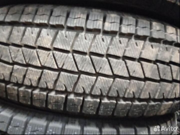 Sailun Ice Blazer Arctic SUV 215/65 R17 99T