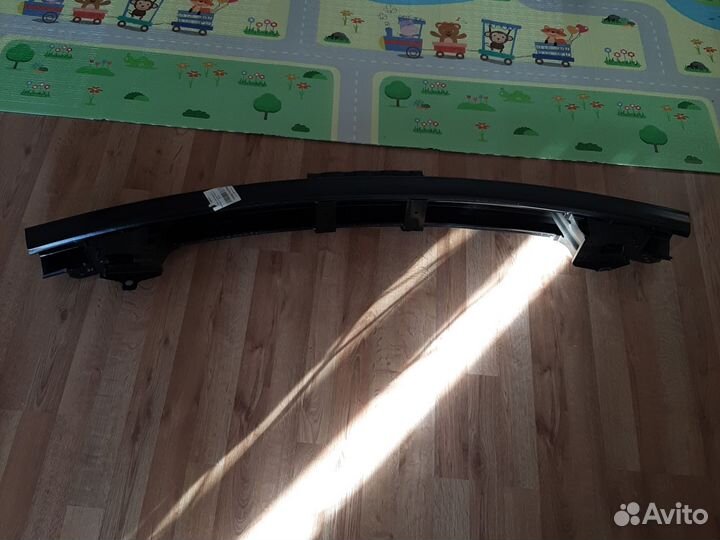 Усилитель переднего бампера Hyundai Elantra XD