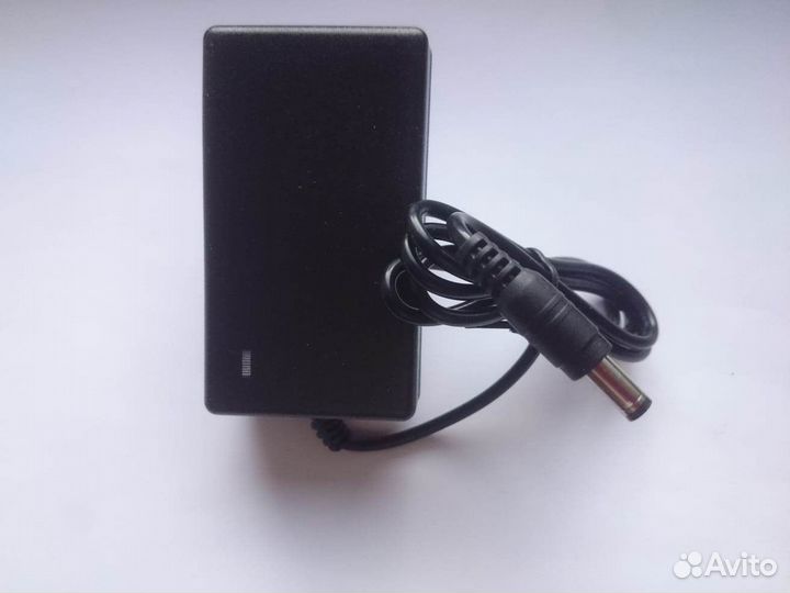 Зарядное устройство 2110 для 5 Li-ion аккумуляторо