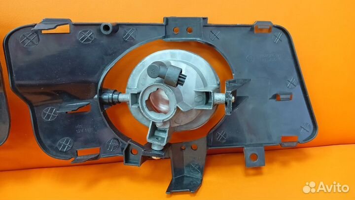 Фары противотуманные mazda3 левая правая