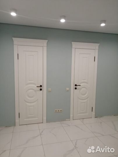Двери межкомнатные белые с кругом