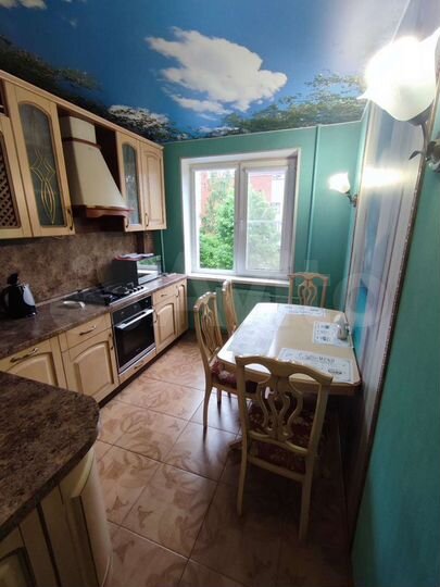 3-к. квартира, 63 м², 3/9 эт.