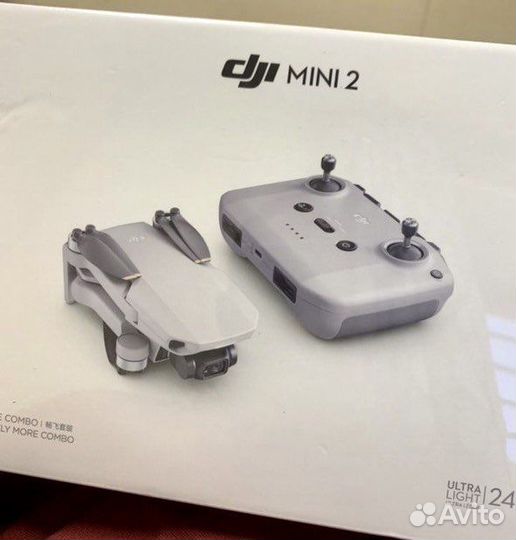 Квадрокоптер DJI Mini 2 Fly More Combo