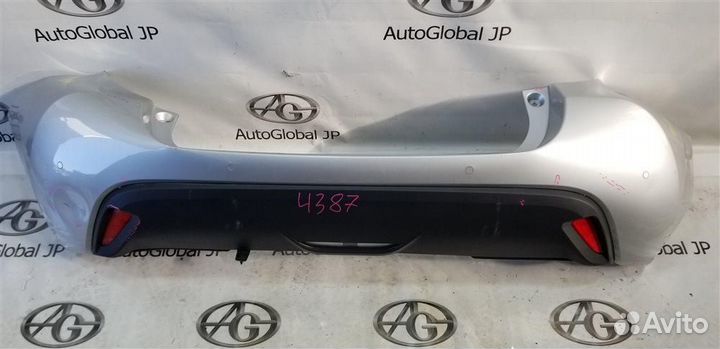 Бампер задний Toyota Yaris