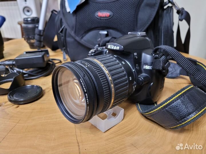 Зеркальный фотоаппарат Nikon D5000