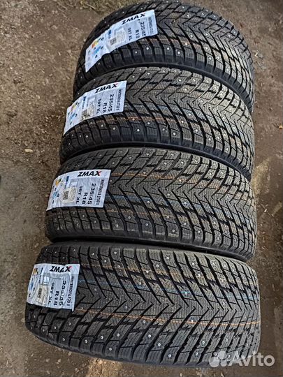 Zmax Winternova Stud II 235/45 R18