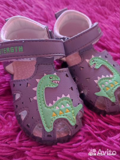 Сандали светящиеся