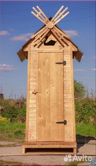 Уличный туалет с установкой