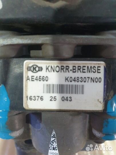 Клапан осушителя Iveco