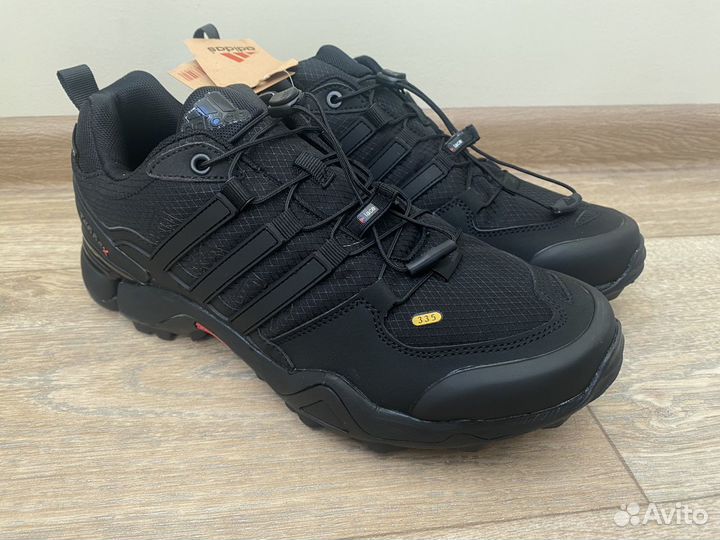 Кроссовки Adidas Traxion 335 новые