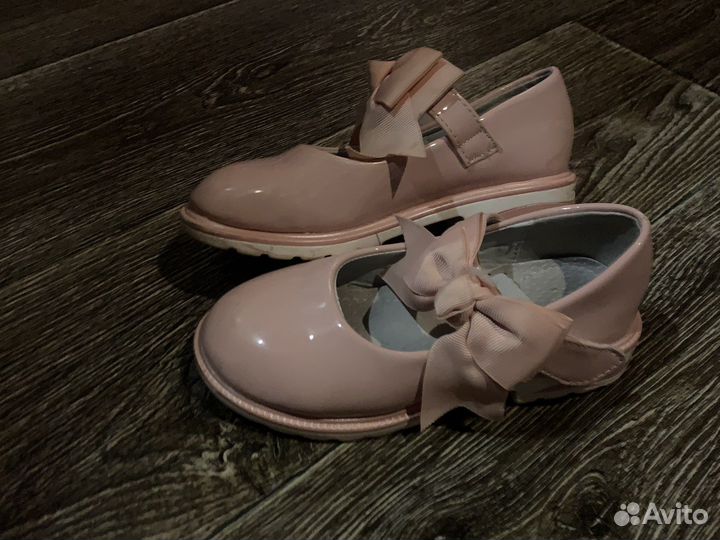 Туфли для девочки 30
