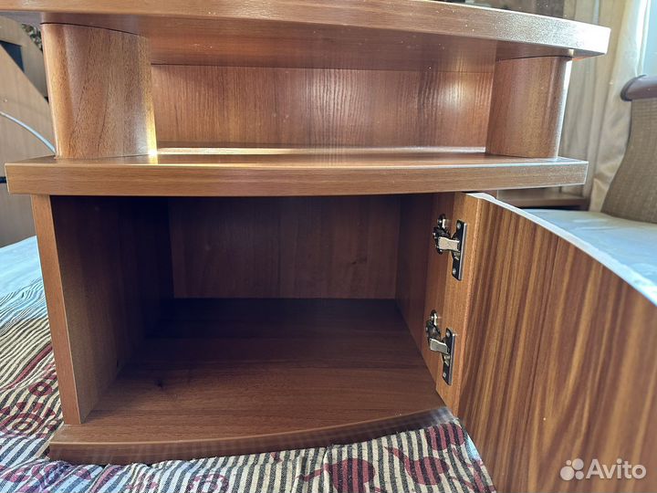 Кровать двуспальная+2 тумбочки+матрас бу 160*200