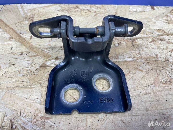 Петля двери передняя левая Renault Dokker