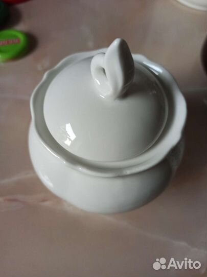 Лимонница(контейнер для хранения), сахарница белая