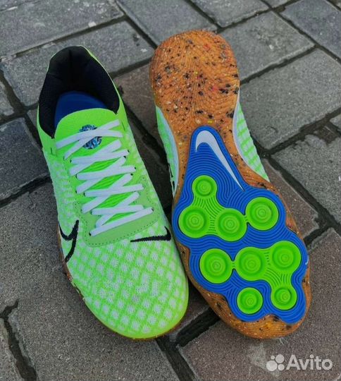 Футзалки Nike