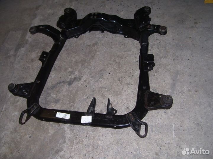 Опель астра H подрамник балка подмоторная