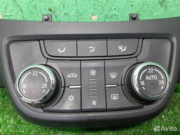 Панель управления отопителя Opel Zafira C 2014