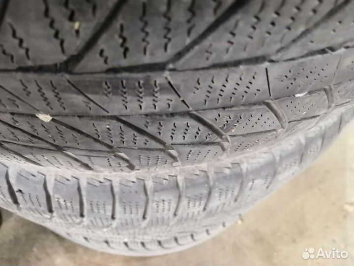 Triangle Snowlink TWT02 245/45 R18