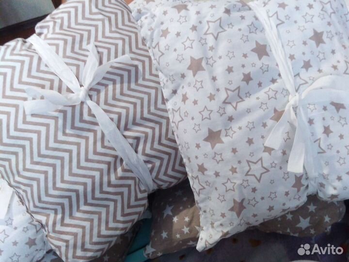 Бортик в кроватку новые
