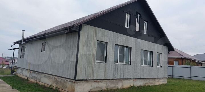 Дом 200 м² на участке 15 сот.