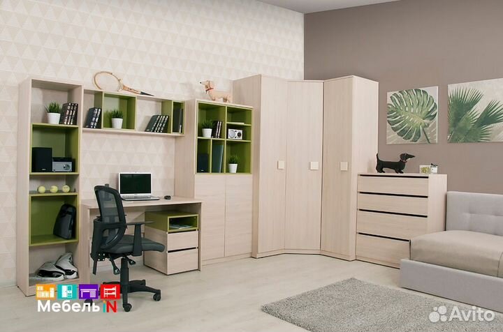 Кровать в детскую со столом и шкафом