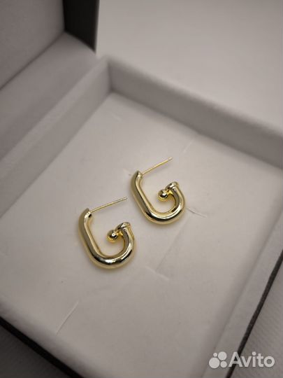 Серьги полукольца тренд 2024
