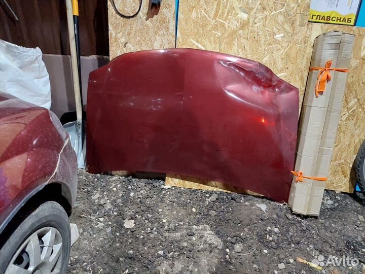 Капот renault logan