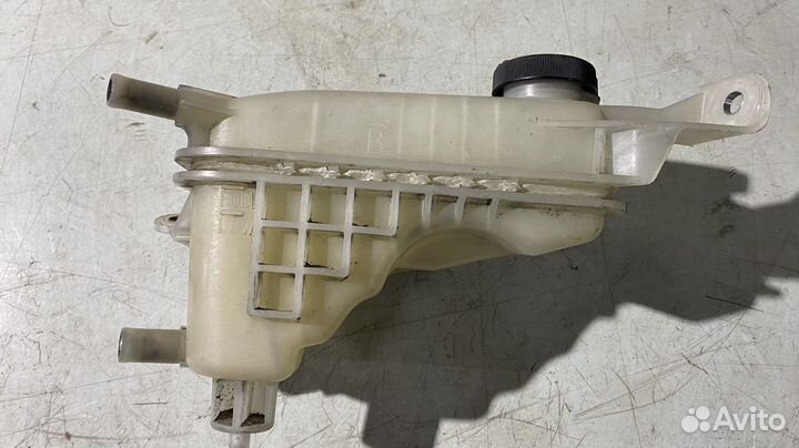 Расширительный бачок Toyota Corolla 10 (E140-E150)