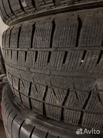 Bridgestone Blizzak Revo GZ 215/60 R16 95S