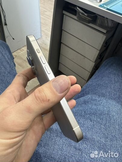 iPhone 15 Pro, 256 ГБ