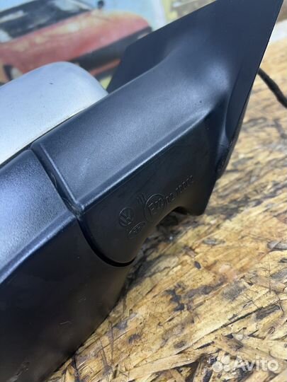 Зеркала правое оригинал Фольксваген Поло 5 седан