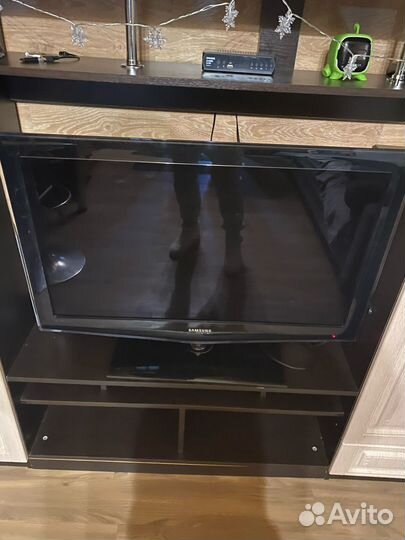 Телевизор samsung LE 37B652T4wxru