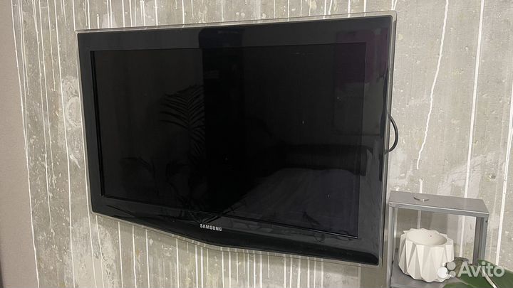 Телевизор samsung