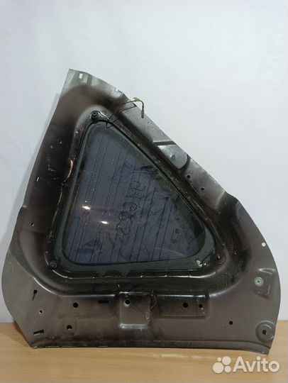 Стекло глухое заднее Ssangyong Rexton 1 D27DT 2005