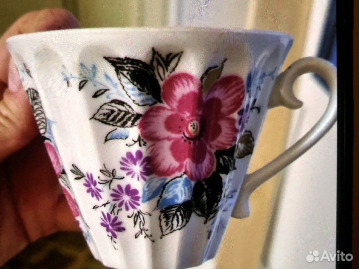 Чайный сервиз 6 чашек и блюдца