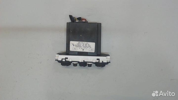 Переключатель отопителя Mitsubishi Endeavor, 2006