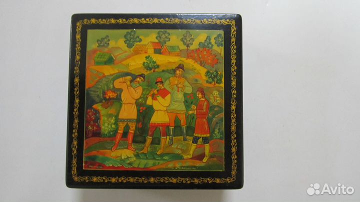 Деревянная Шкатулка с Лаковой Миниатюрой Рожечники