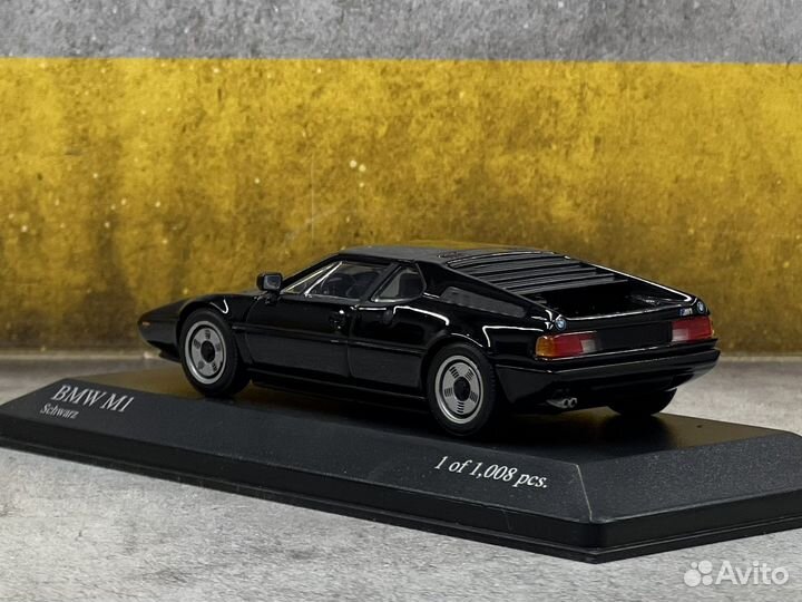 Модель bmw m1 1/43 minichamps