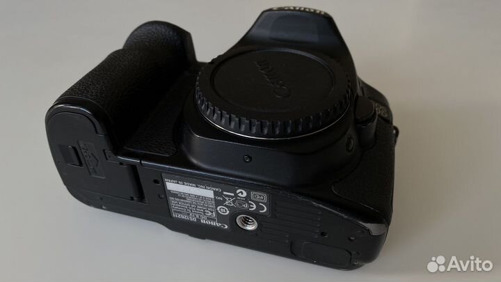 Зеркальный фотоаппарат canon 50D