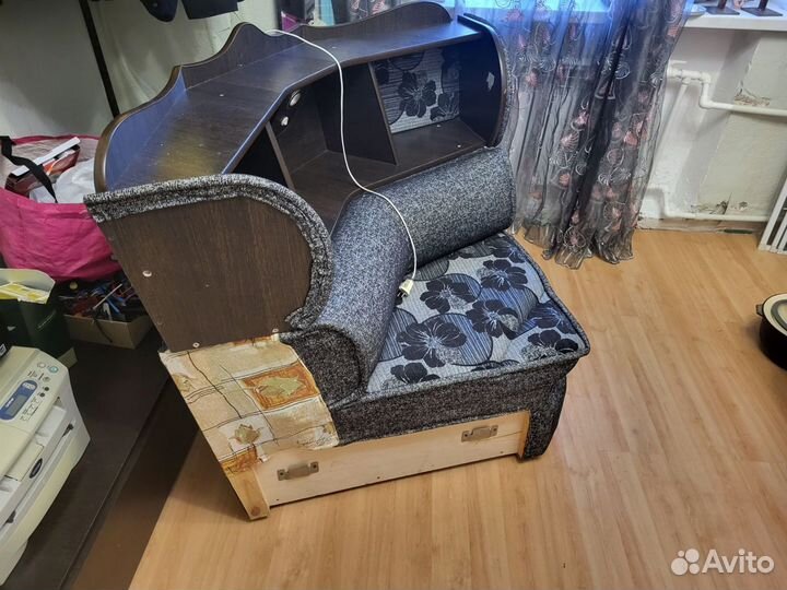 Уголок полка с подсветкой