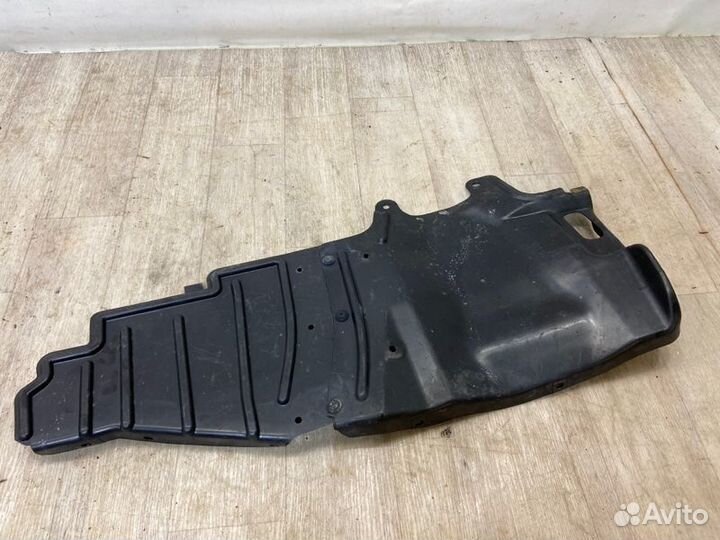 Защита двигателя передняя левая Mitsubishi Lancer