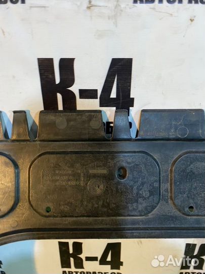 Пыльник двигателя передний Volkswagen Polo 5