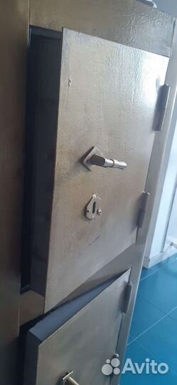 Сейф несгораемый