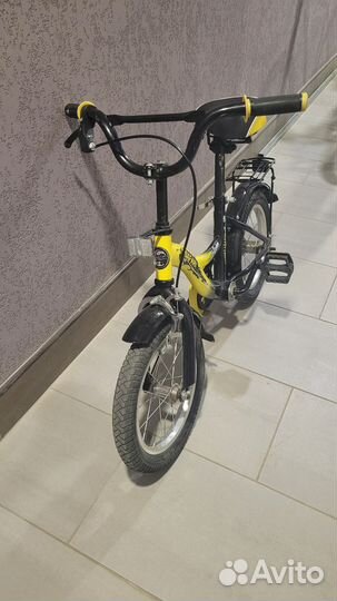 Детский велосипед на 3-4 года