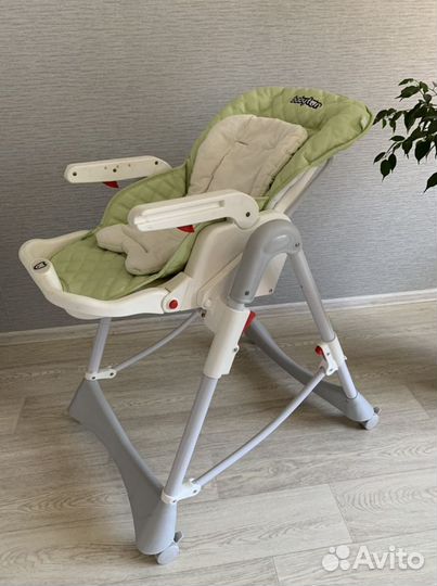 Стульчик для кормления babyton