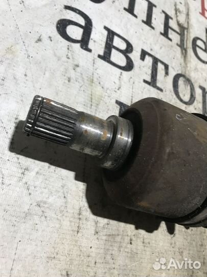 Полуось передняя левая Hyundai Santa Fe I (2000—20