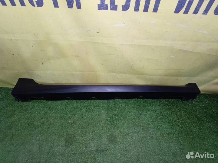 Накладка порога правая Kia Picanto 3 JA 2017