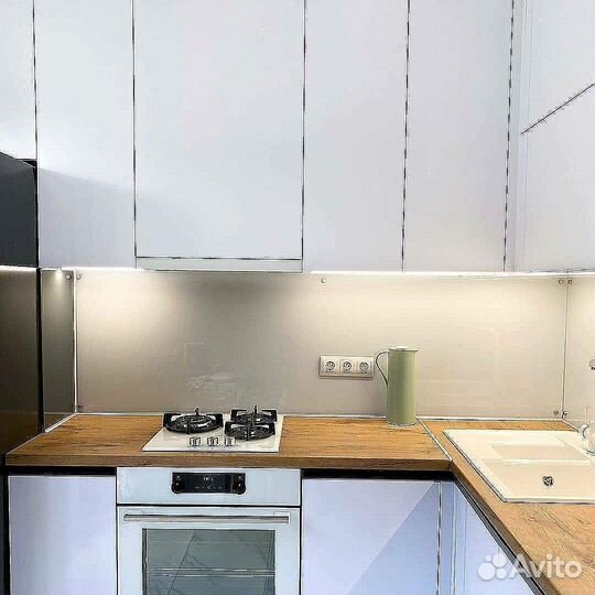 Кухонный гарнитур угловой