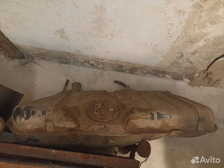Топливный бак ваз 2110