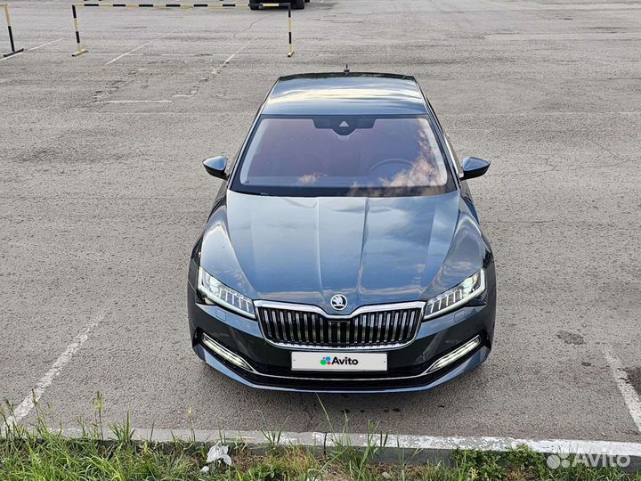 Skoda Superb 2.0 AMT, 2019, 10 000 км